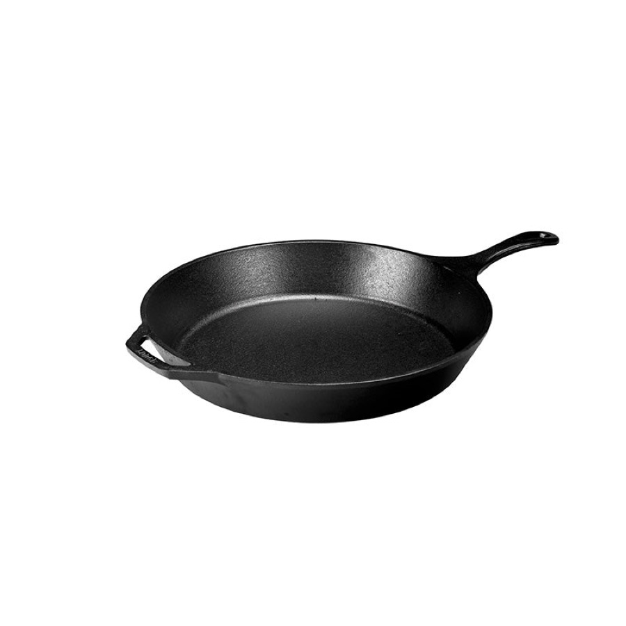 Lodge classic cast iron skillet, the first-timer pick