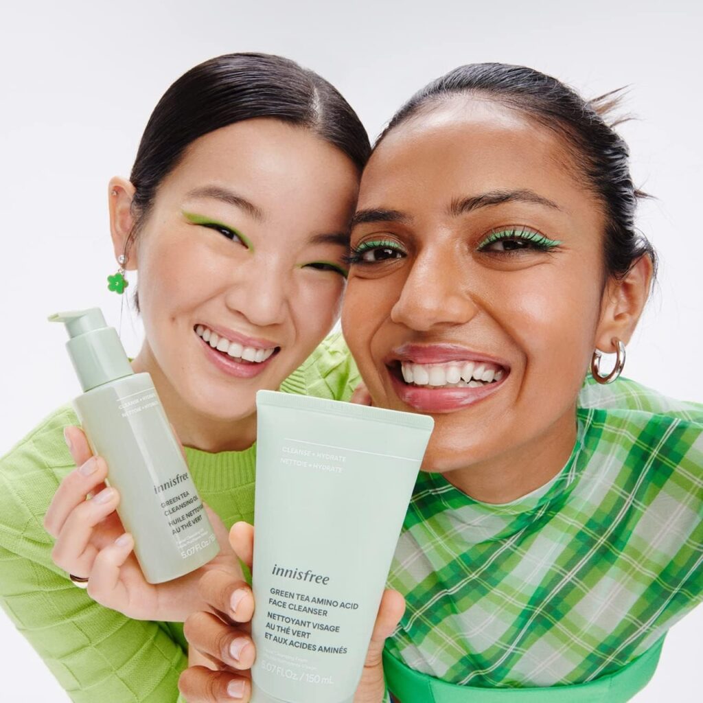 innisfree Green Tea Hyaluronic Acid Face Cleanser: Antioxidant, Amino Acid Rich, Hydration, Non-Stripping Foam